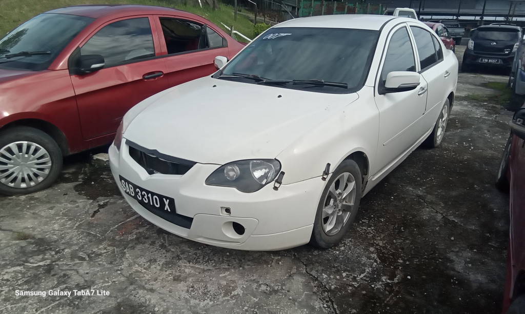 PROTON PERSONA 1.6 MT