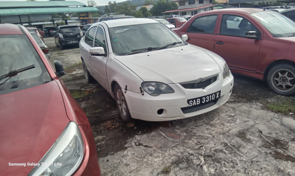 PROTON PERSONA 1.6 MT