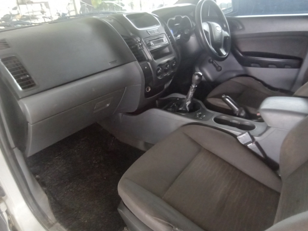 FORD RANGER XL S/C MT