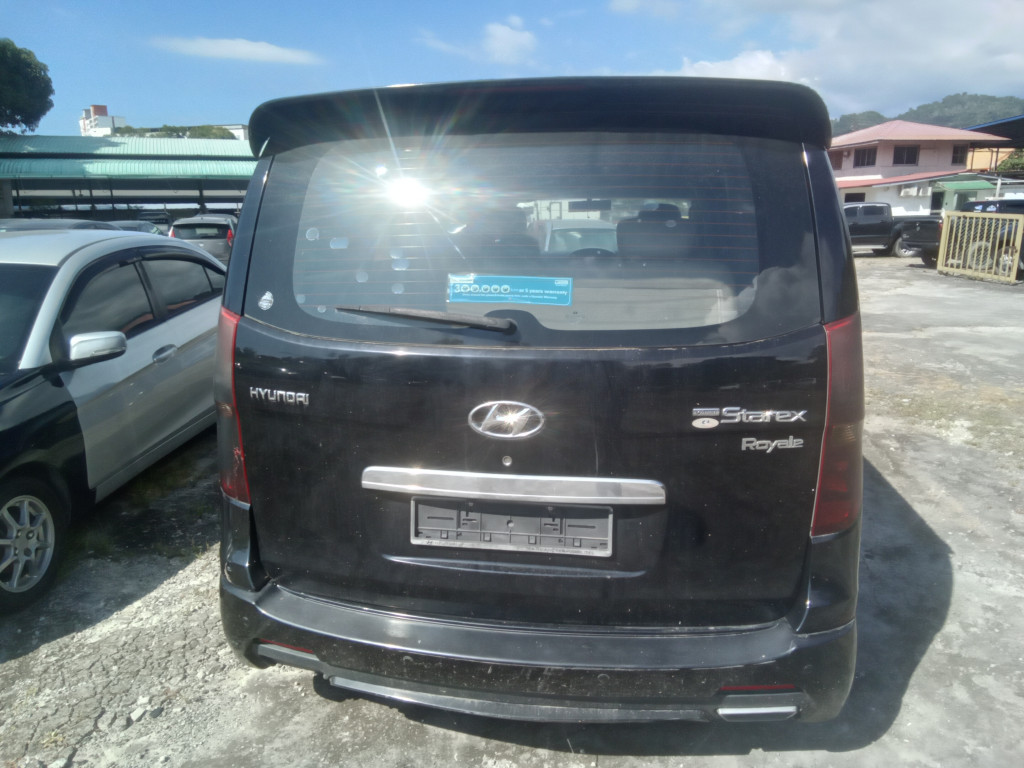 HYUNDAI STAREX ROYALE 2.5
