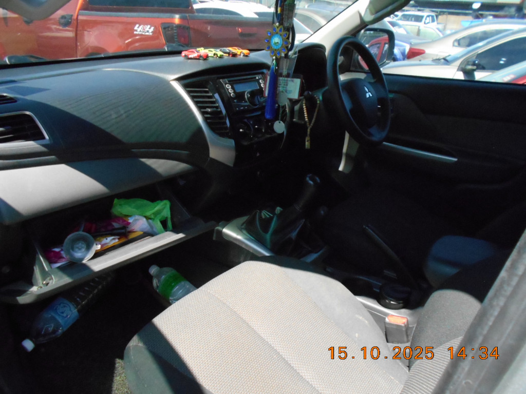 MITSUBISHI TRITON 2.5