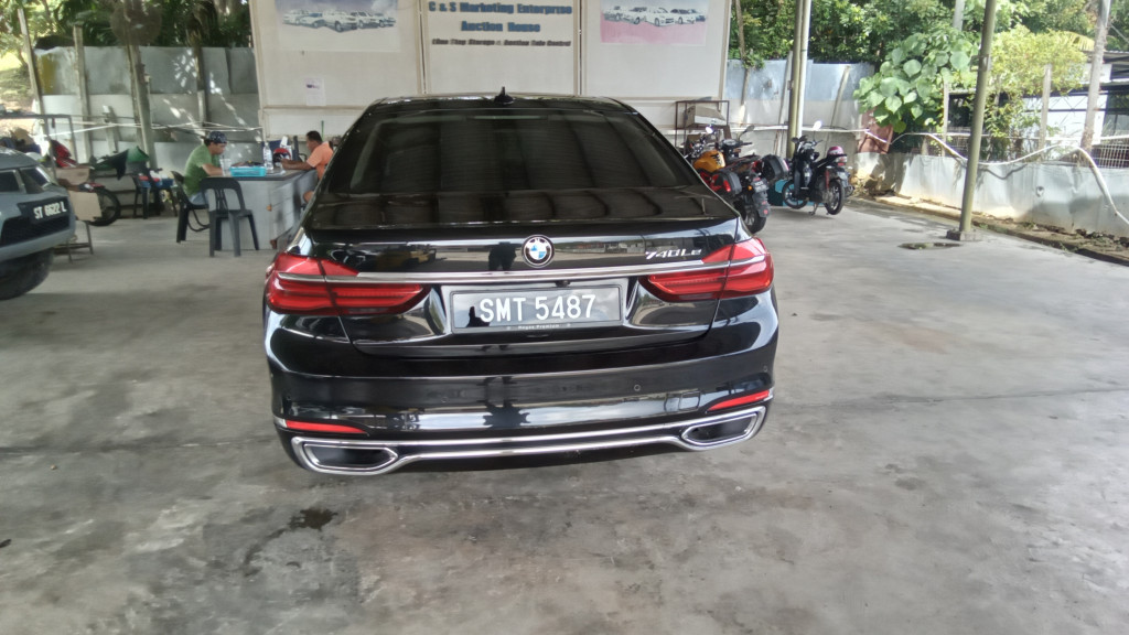 BMW 740LE XDRIVE