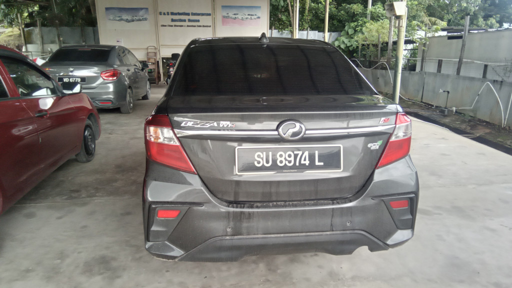 PERODUA BEZZA - 1300 AV (AUTO)