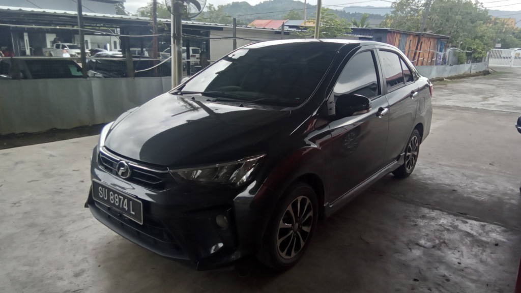 PERODUA BEZZA - 1300 AV (AUTO)