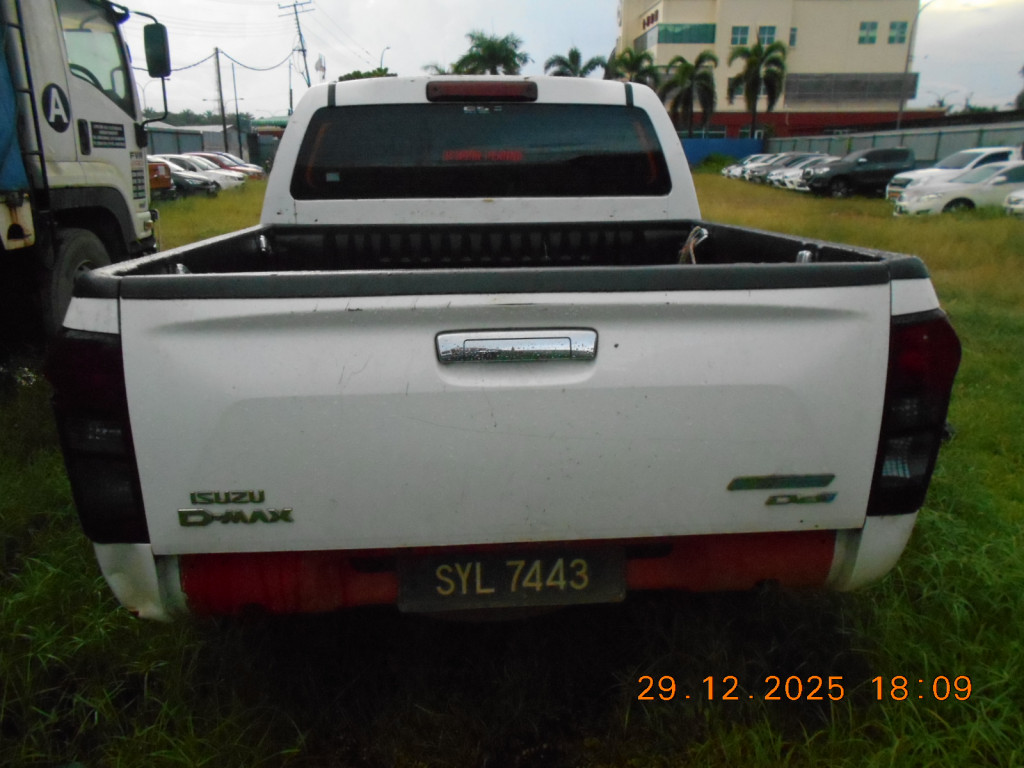 ISUZU DMAX 1.9 AT D/C MT