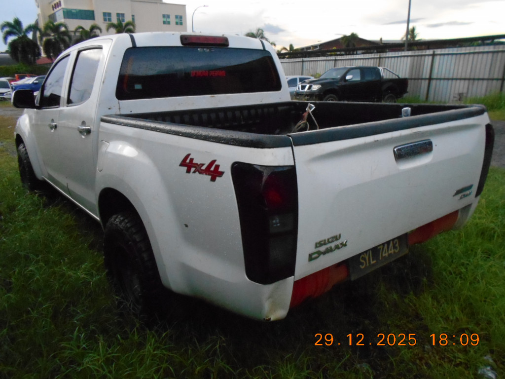 ISUZU DMAX 1.9 AT D/C MT