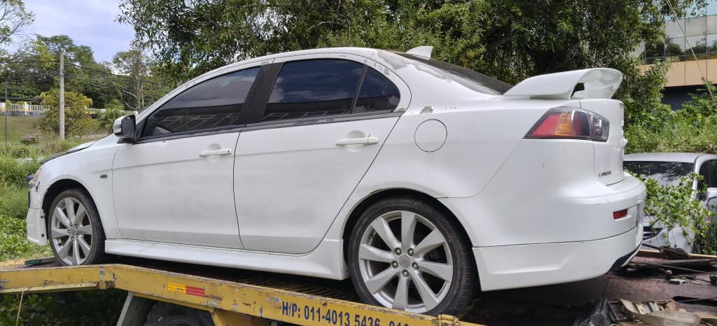 MITSUBISHI LANCER 2.0