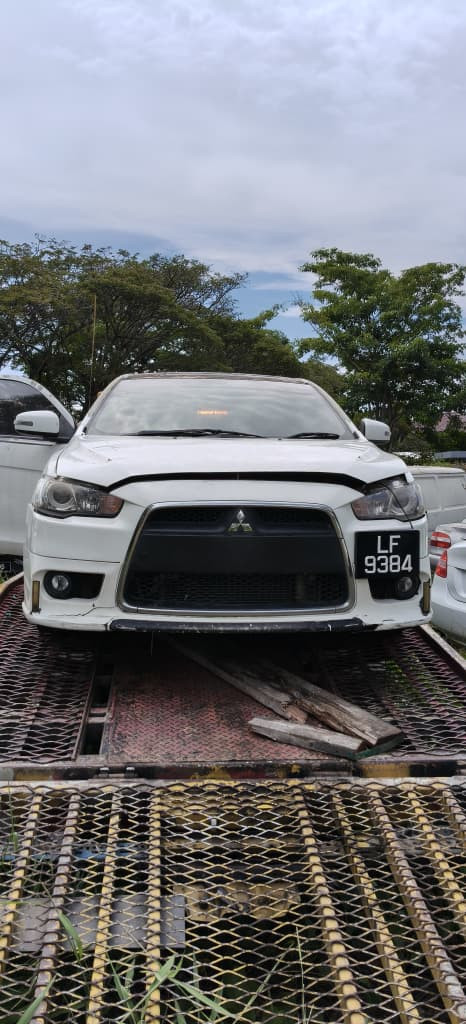 MITSUBISHI LANCER 2.0