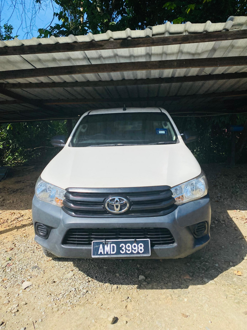 TOYOTA HILUX S/C 2.4MT 4X4