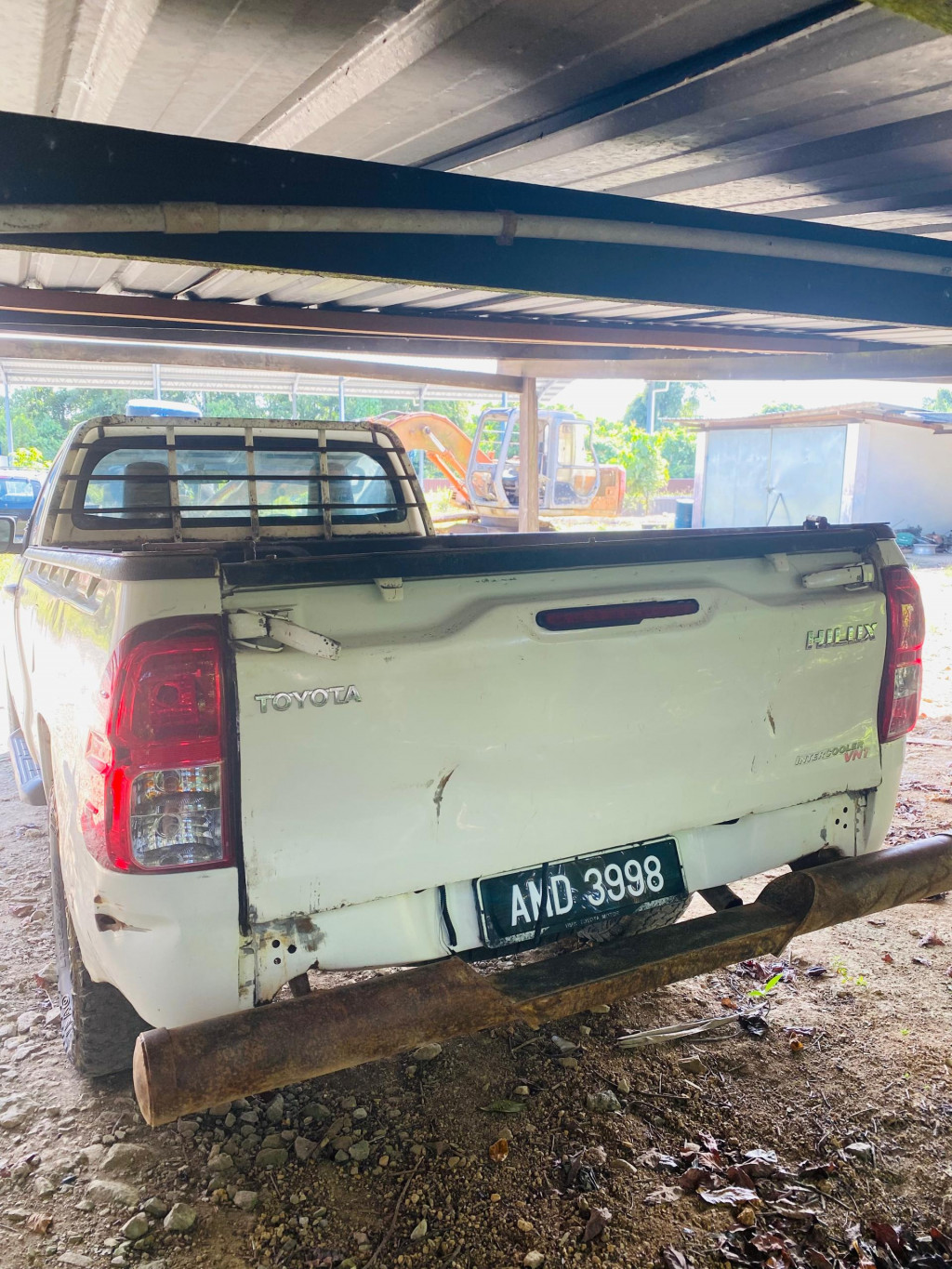 TOYOTA HILUX S/C 2.4MT 4X4