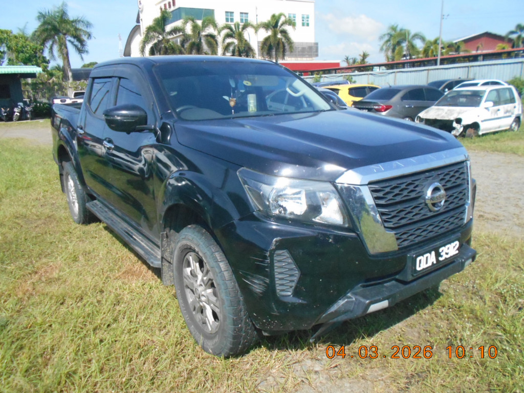 NISSAN NAVARA 2.5 VL AT