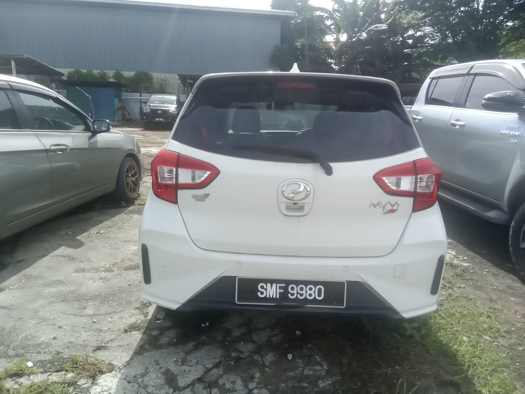 PERODUA MYVI 1.5 AV A/T