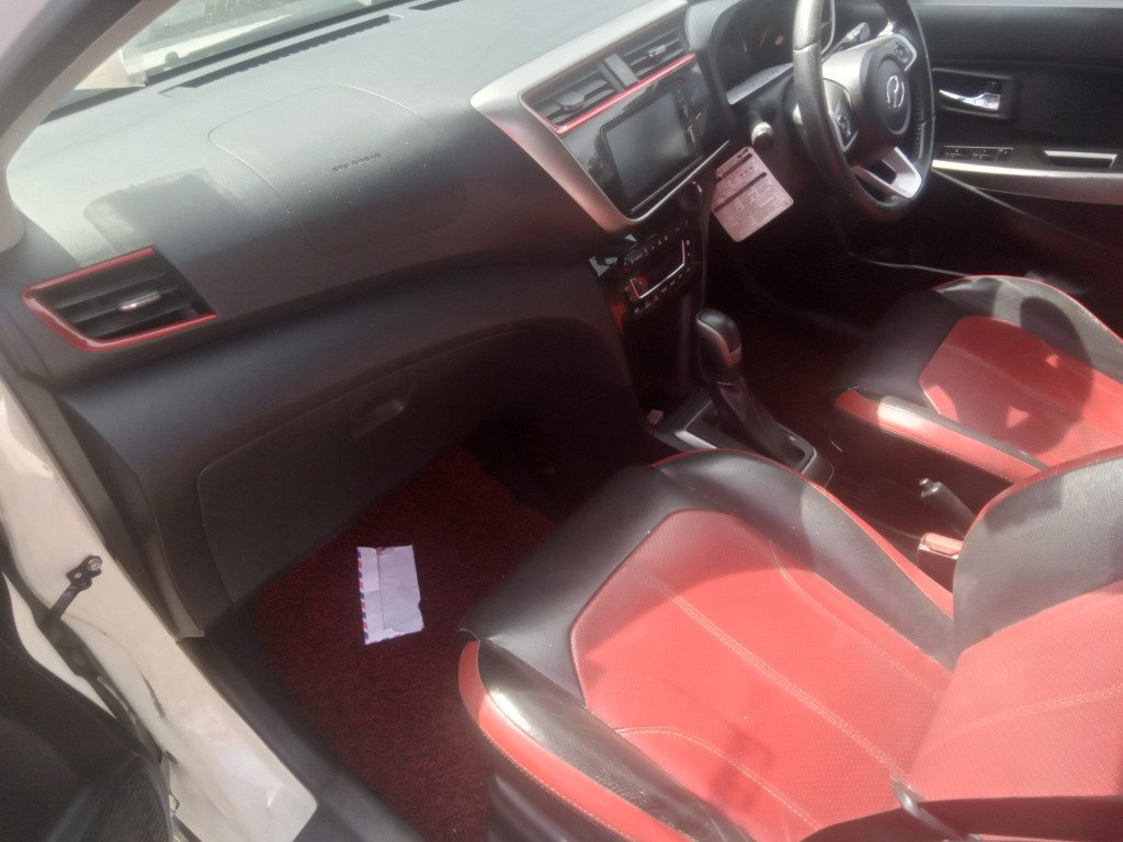 PERODUA MYVI 1.5 AV A/T