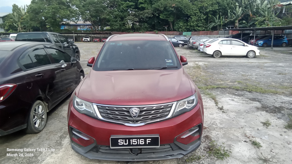 PROTON X70 2WD PREMIUM