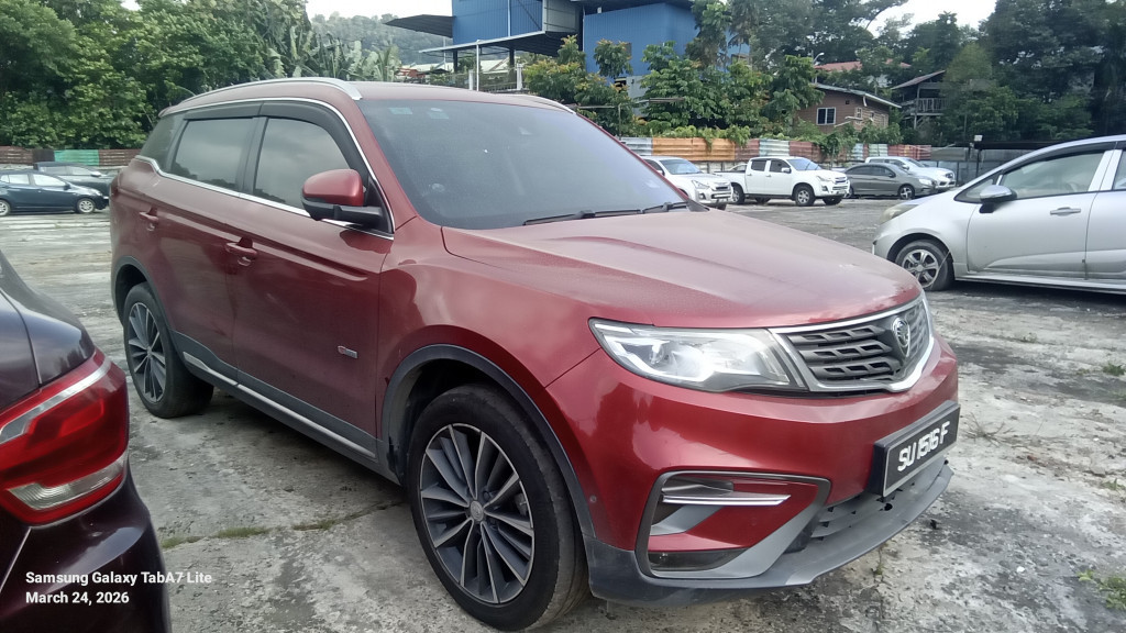 PROTON X70 2WD PREMIUM