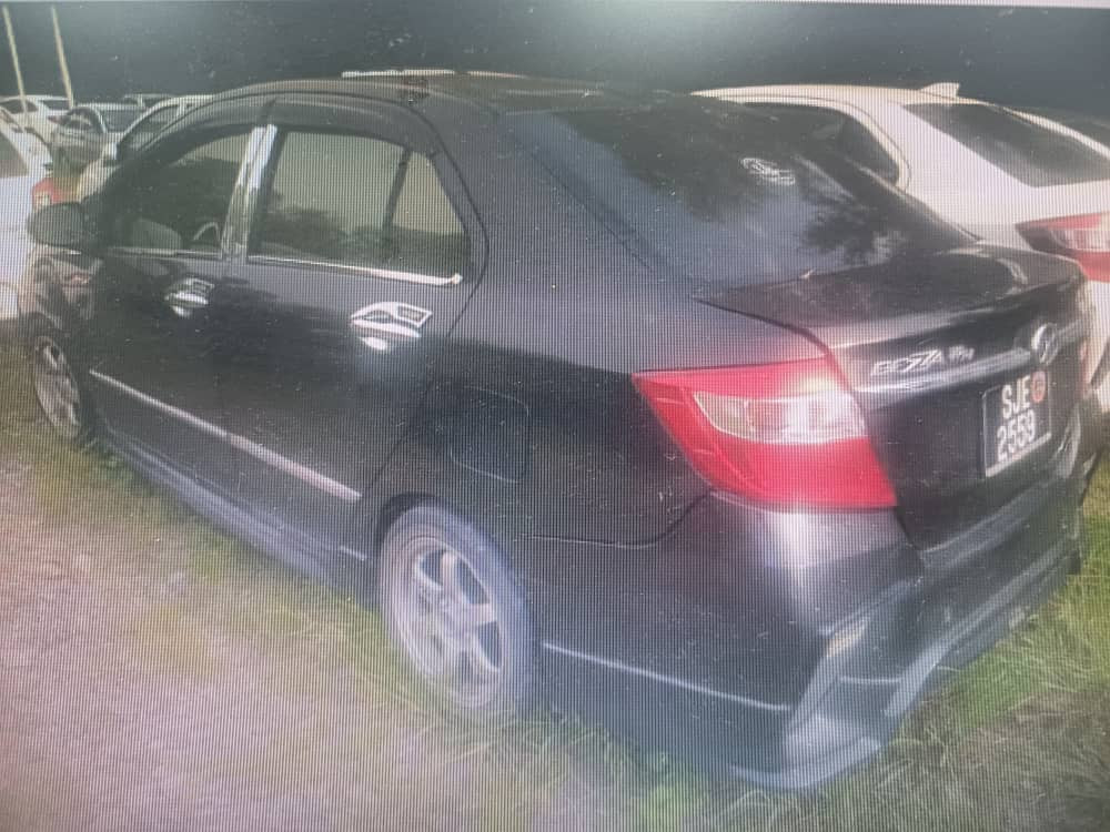 PERODUA BEZZA - 1300 AV A/T