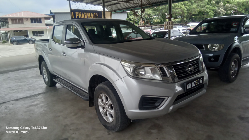 NISSAN NAVARA NP300 2.5 SE (A/T)