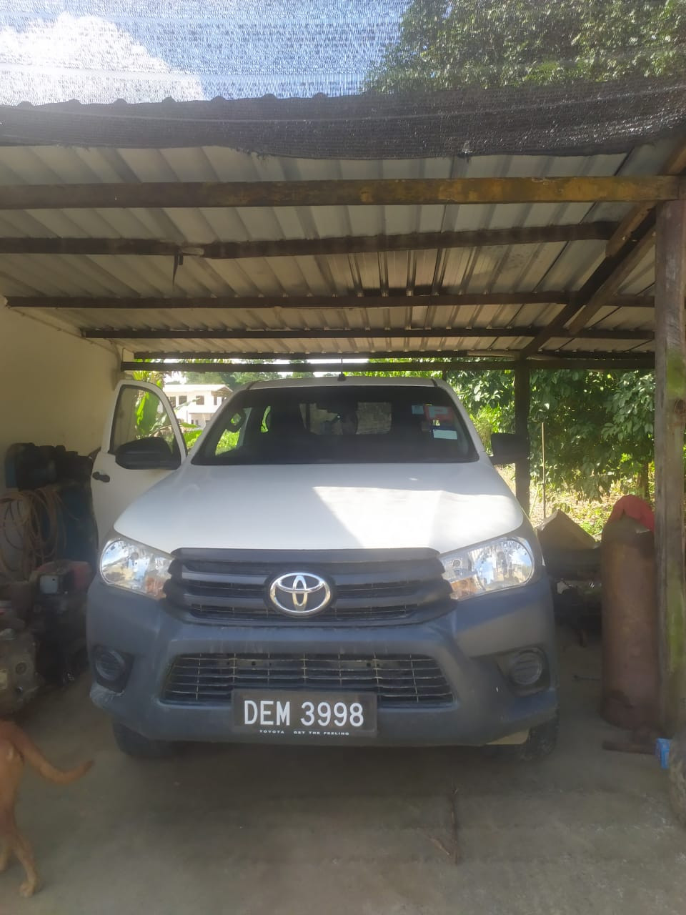 TOYOTA HILUX S/C 2.4MT 4X4