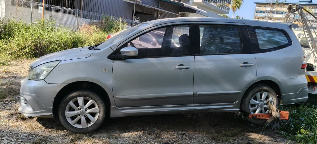 NISSAN GRAND LIVINA 1.6