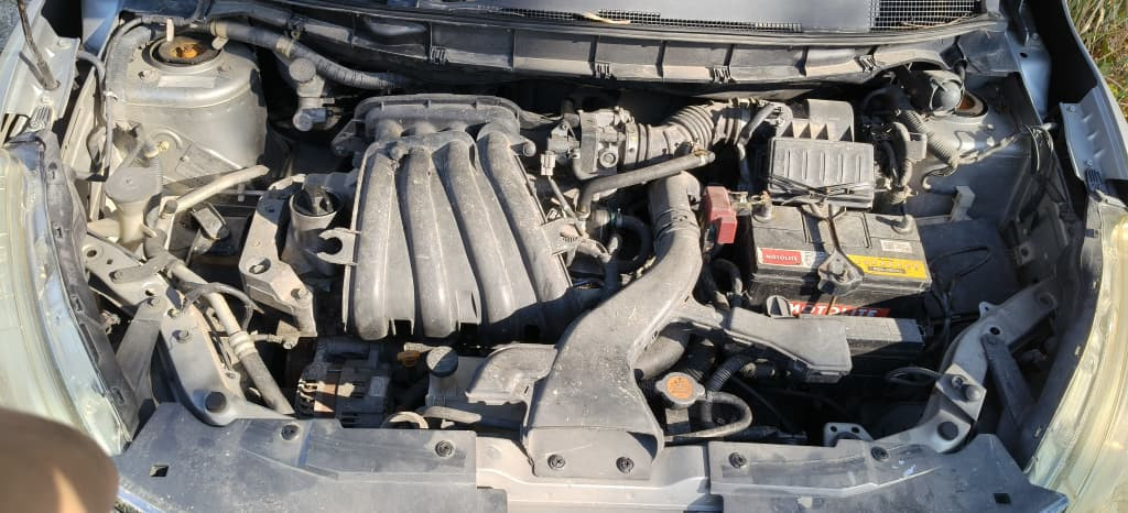 NISSAN GRAND LIVINA 1.6