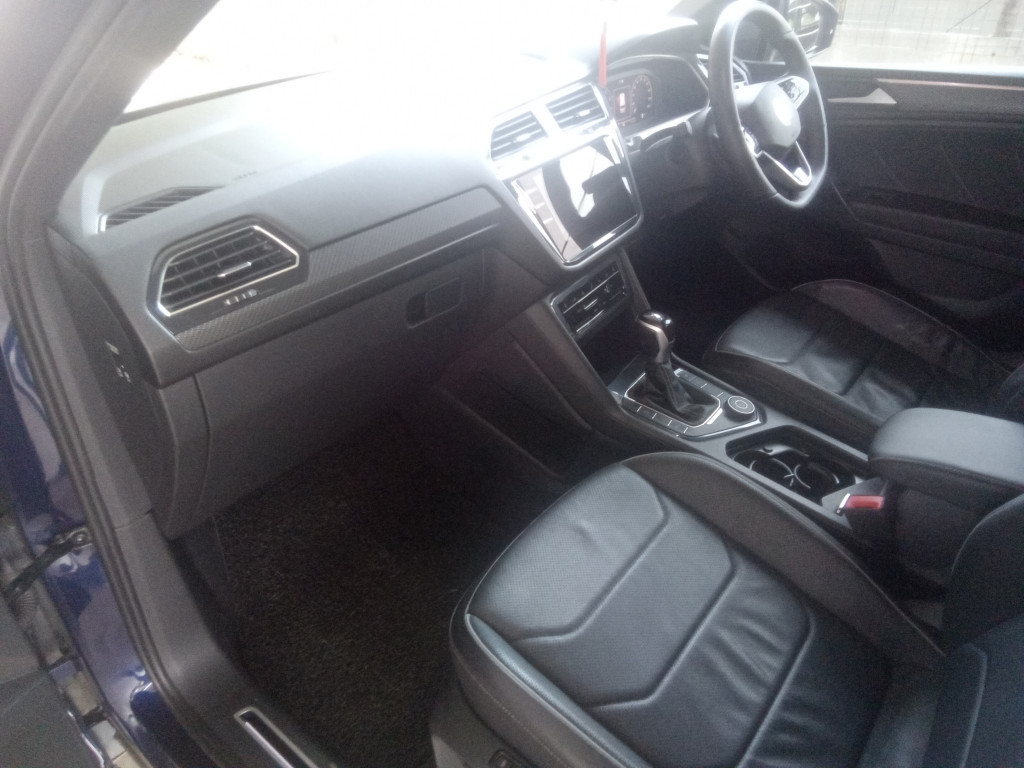 VOLKSWAGEN TIGUAN 2.0