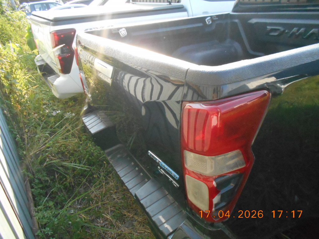 ISUZU D-MAX 1.9L 4X4 AT PREMIUM