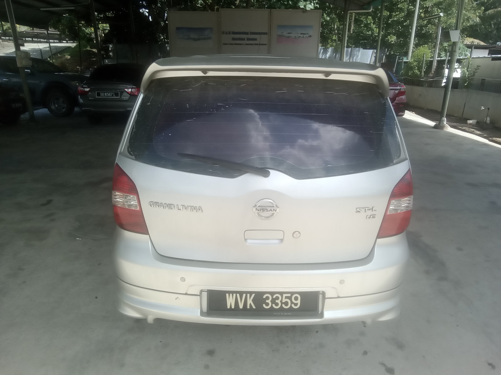 NISSAN GRAND LIVINA 1.6