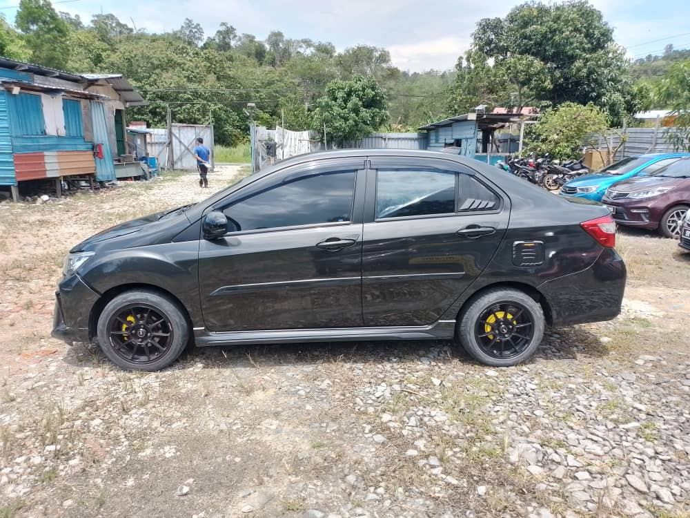 PERODUA BEZZA 1.3X AT