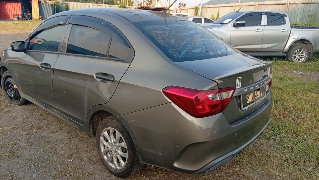 PROTON SAGA 1.3 STANDARD AT