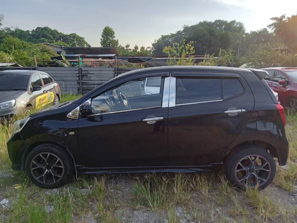 PERODUA AXIA 1000 G (AUTO)