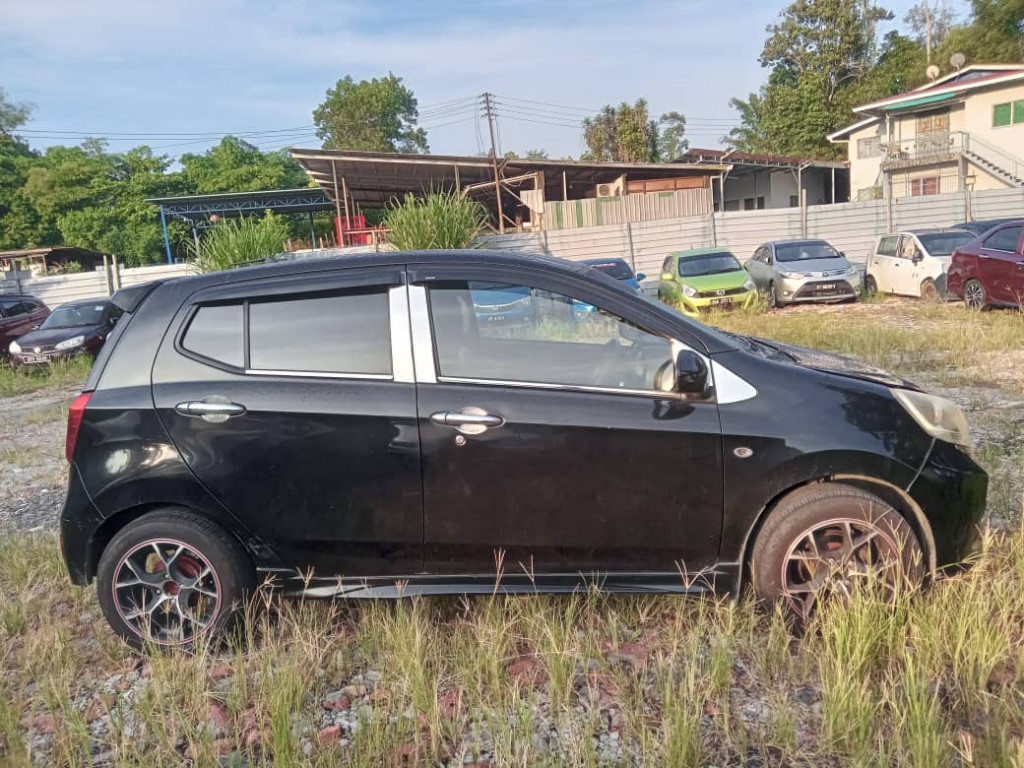 PERODUA AXIA 1000 G (AUTO)
