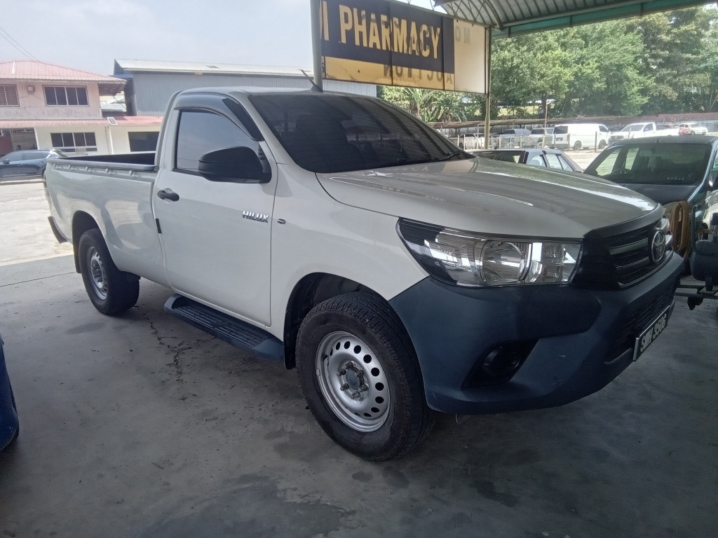 TOYOTA HILUX S/C 2.4 MT