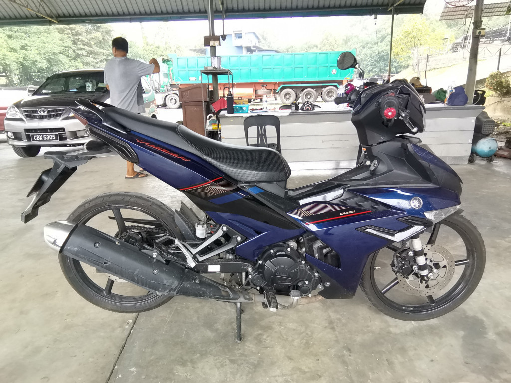 YAMAHA Y15ZR SE (B17E) NEW COLOR
