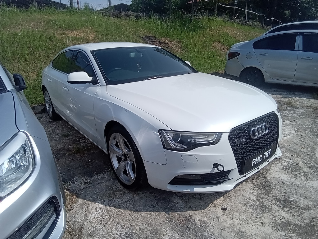 AUDI A5 2.0